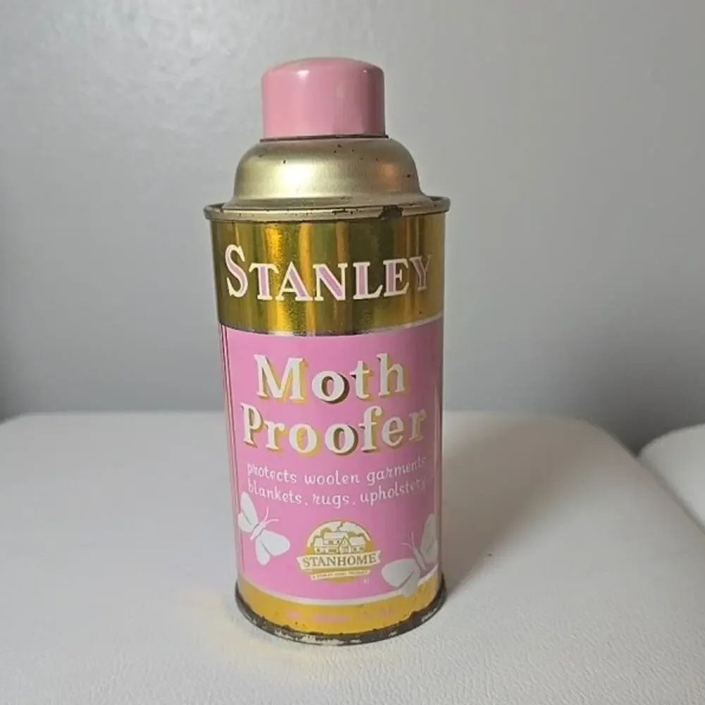 Vintage Stanley Moth Proofer Full Sprays 12oz Vintage Pink Can Nostalgia - Picture 2 of 2